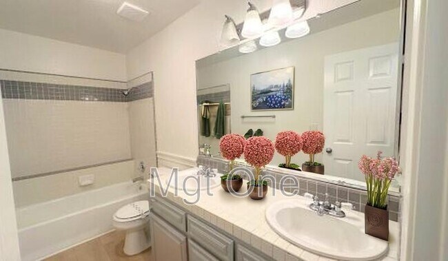 Building Photo - 1294 Baylor Pl