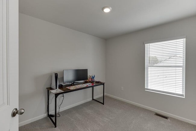 Building Photo - 6659 Corryton St