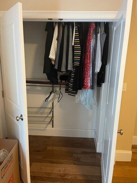 Building Photo - 7 Wendell Plz