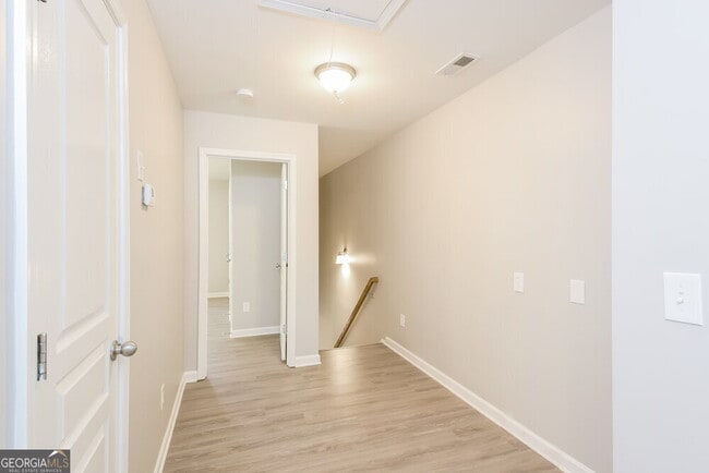 Building Photo - 121 Townview Dr