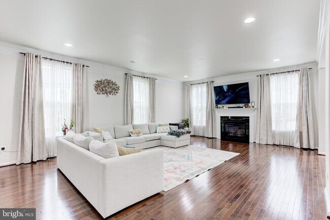 Building Photo - 22800 Bubbling Brook Dr