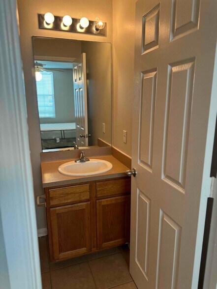Building Photo - 45657 Chapman Ln