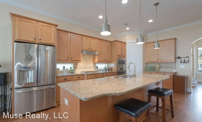 Building Photo - 3 br, 2.5 bath House - 936 Herrons Ferry