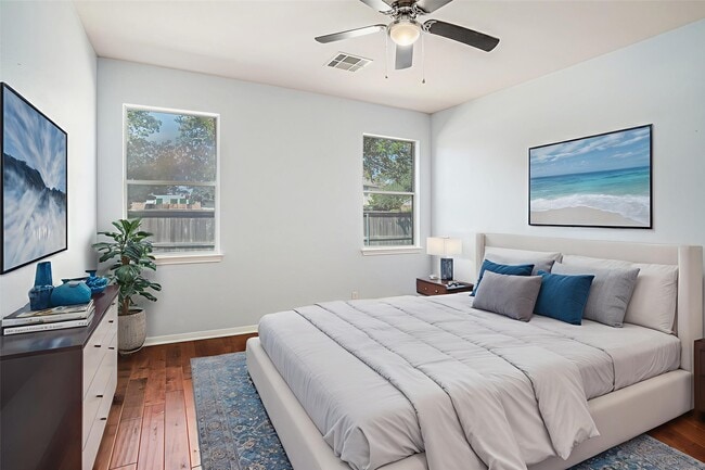Building Photo - 200 Frontier Cove