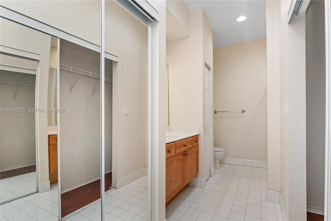 Building Photo - 3405 Merrick Ct