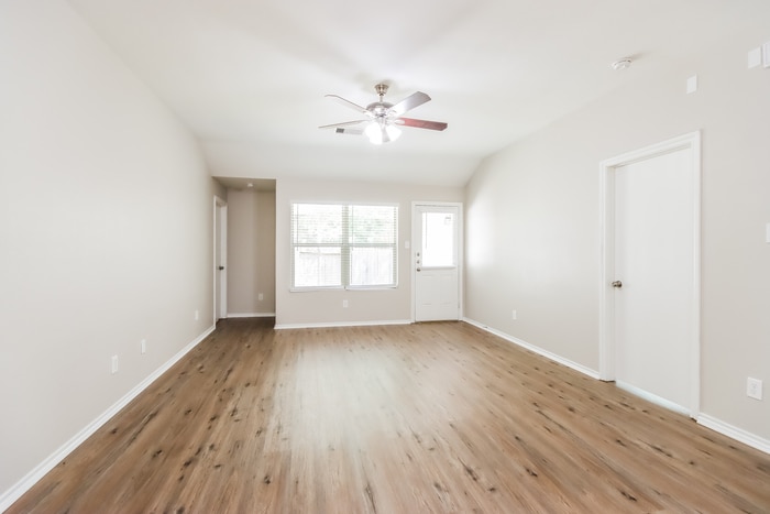 Building Photo - 805 Belvedere Dr