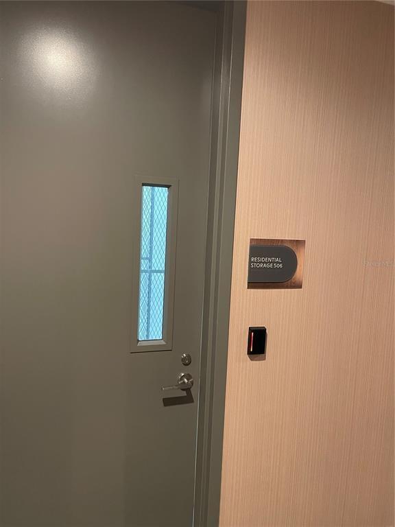 Building Photo - 400 Central Ave