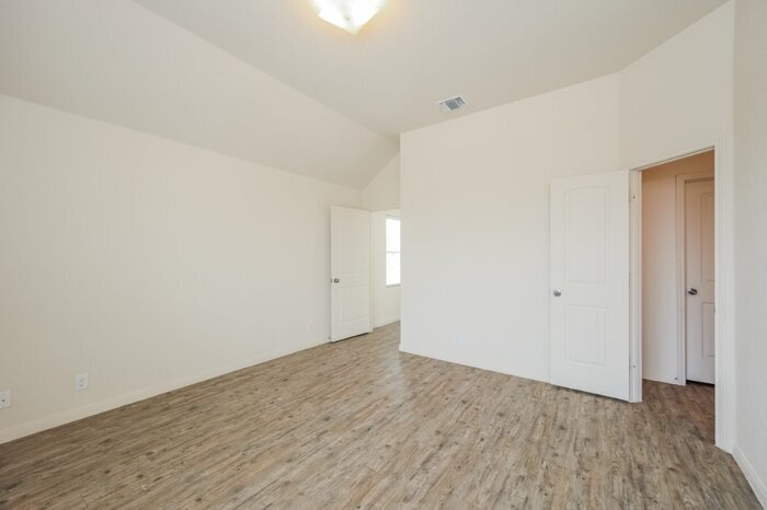 Building Photo - 4803 War Horse Dr