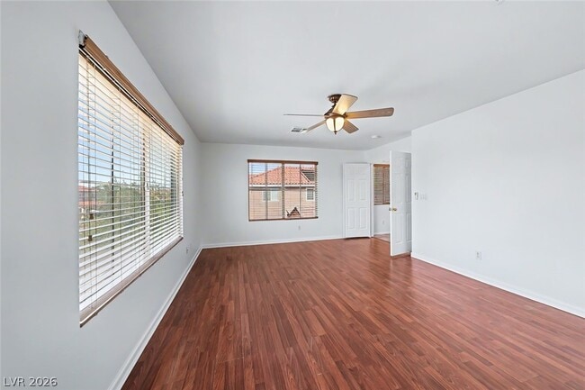 Building Photo - 2367 Thayer Ave