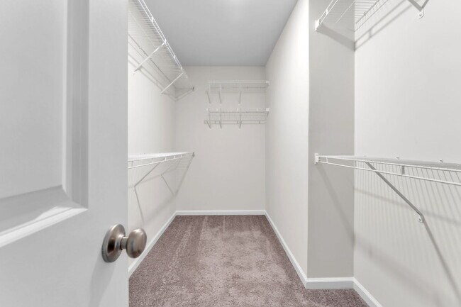 Building Photo - Elegant 3BR/2.5BA Home with Loft & 2-Car Garage in Persimmon Hill $2,100/mo rent