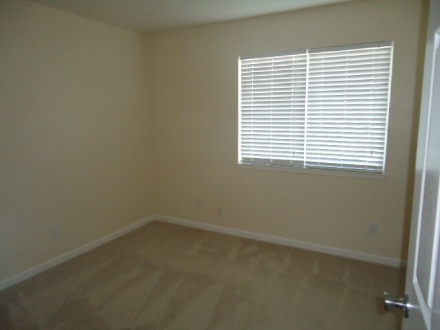 Building Photo - East Vallejo Beauty Available 6/7/26