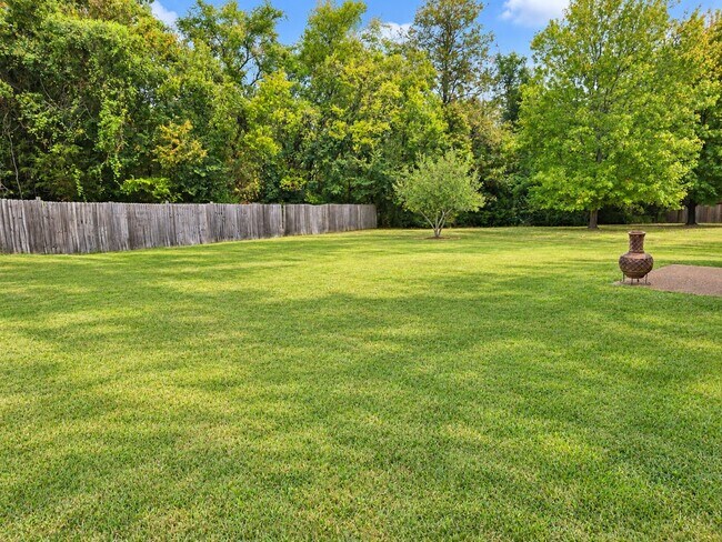 Building Photo - 5033 Timber Trail Dr