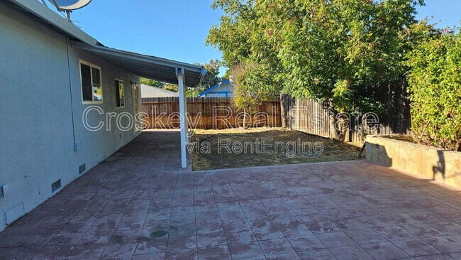 Building Photo - 929 Jensen Cir