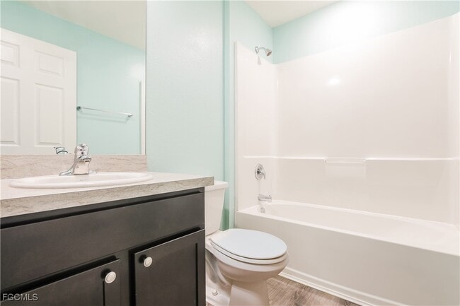 Building Photo - 1089 Knotty Pine Ave