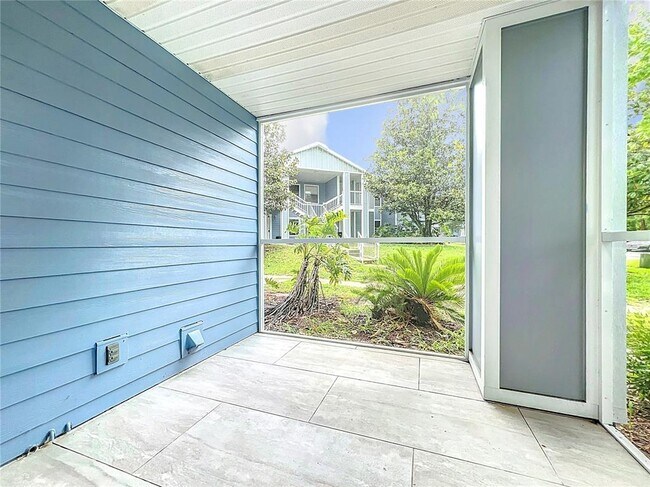 Building Photo - 2580 Grassy Point Dr