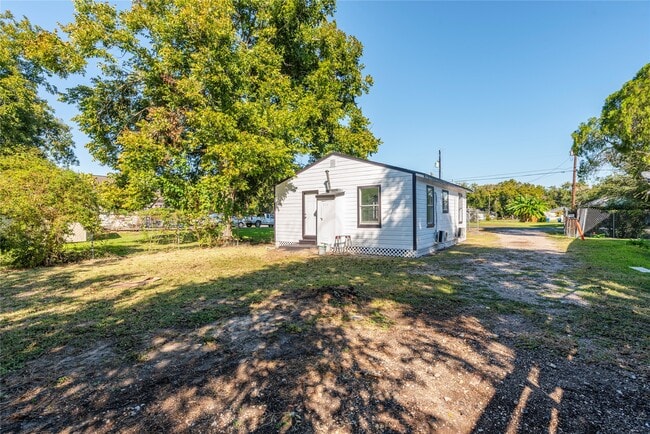 Building Photo - 6309 Anderson St