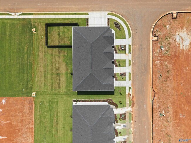 Building Photo - 6 Whispering Oak Dr SW