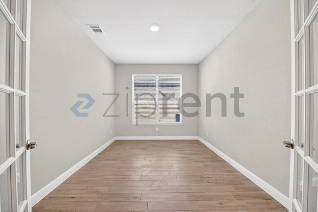 Building Photo - 11501 Adare Dr