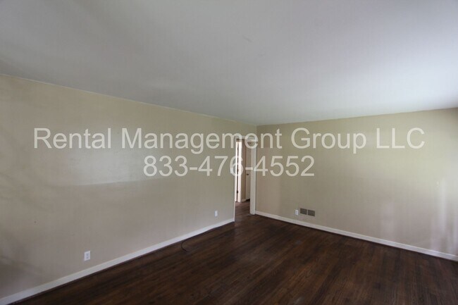 Building Photo - New On The Market!  Better Hurry!!
