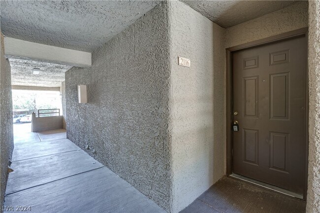 Building Photo - 2200 S Fort Apache Rd