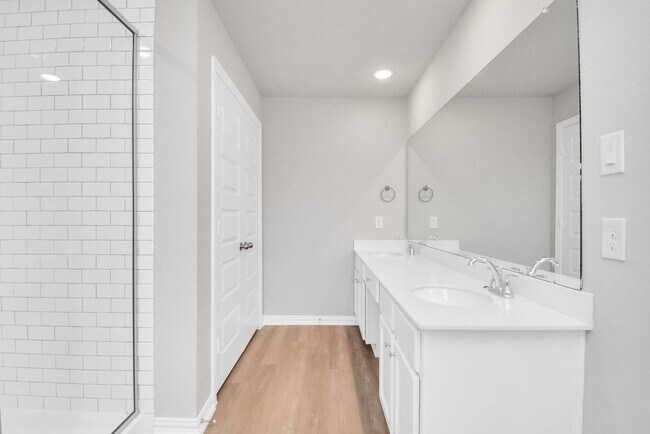 Building Photo - 27110 Bahia Grove Dr