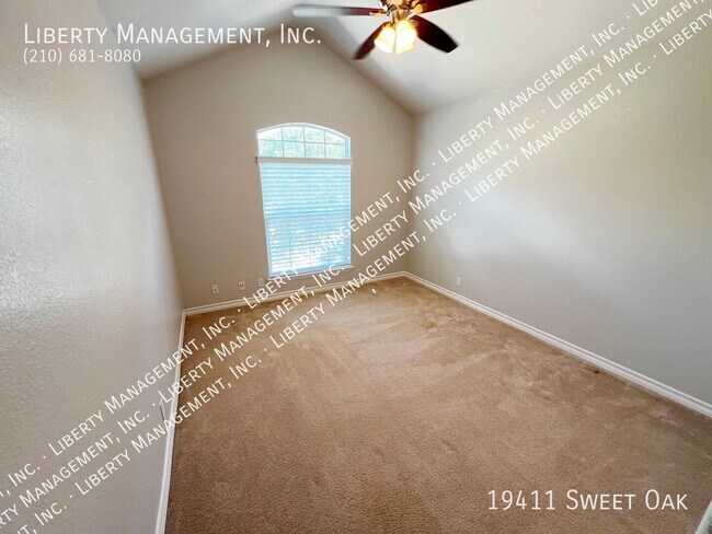 Building Photo - 19411 Sweet Oak