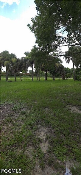Building Photo - 391 Shadow Lakes Dr