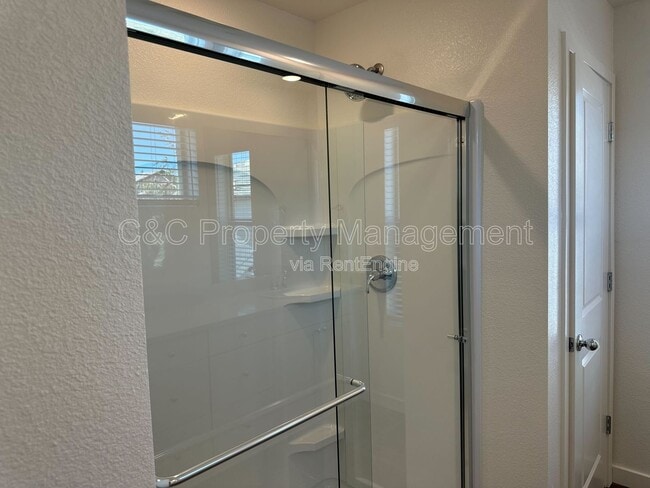 Building Photo - 1805 Lucky Star Pl