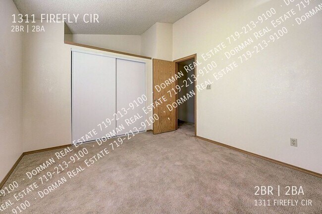 Building Photo - 1311 Firefly Cir