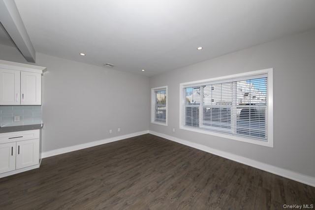 Building Photo - 262 Indian Head Rd