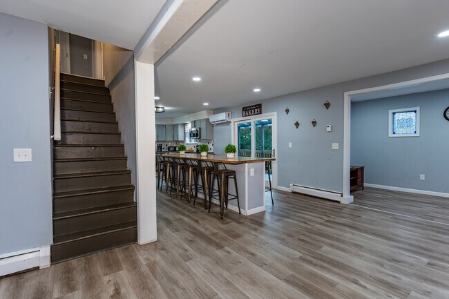 Building Photo - 173 Mountainview Rd