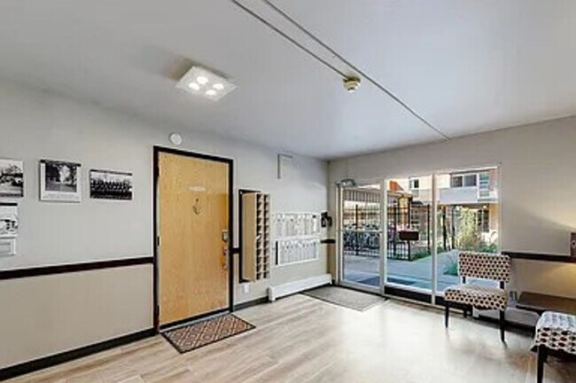 Building Photo - Settle Into a Prime Fort Collins Location & Enjoy $400 Off Your First Month