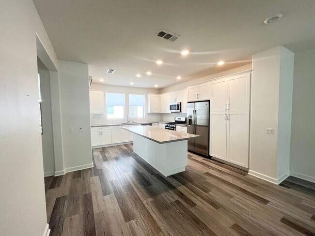 Building Photo - 16755 Coyote Bush Dr