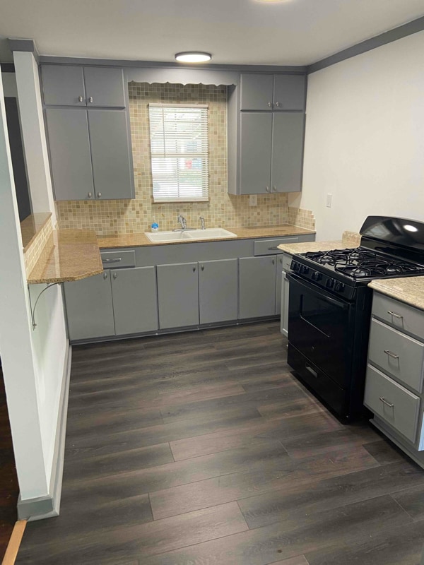 Building Photo - 515 Schley