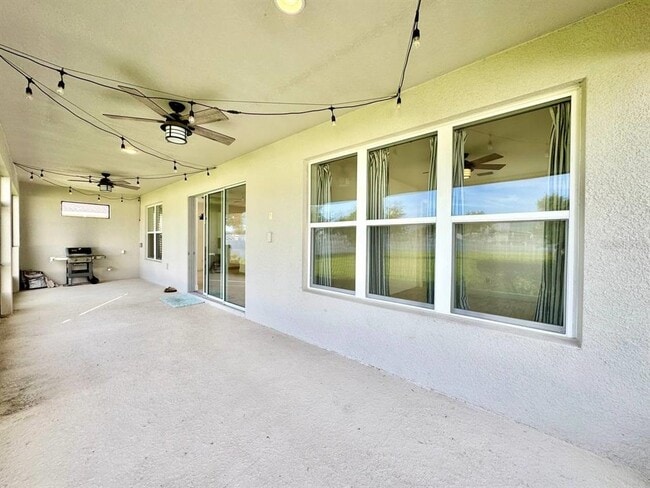 Building Photo - 34159 Astoria Cir