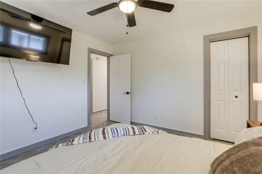 Building Photo - 1944 Cindy Dr