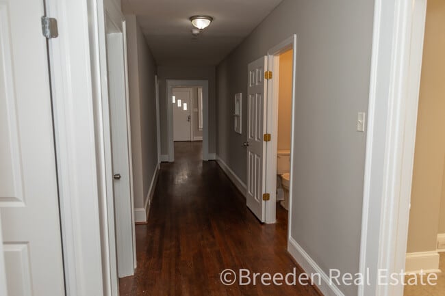 Building Photo - 215 Lenoir St