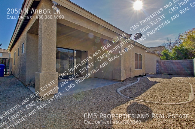 Building Photo - 2050 N Arbor Ln