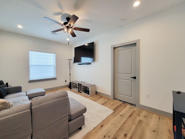 Building Photo - This 4-bedroom, 3-bathroom, two-story residence comes with a generous two-car attached garage. Re...