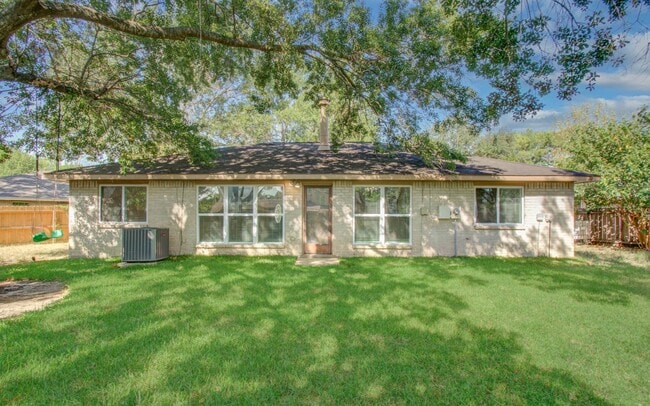 Building Photo - 10402 Eagle Glen Dr