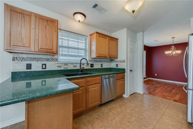 Building Photo - 1207 Portsmouth Ct