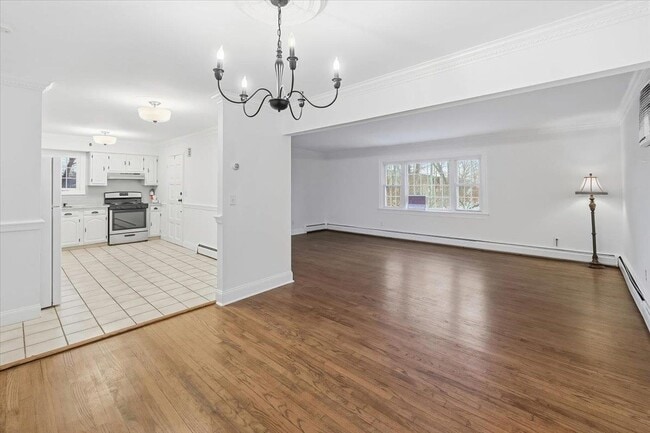 Building Photo - 22 Acorn Rd