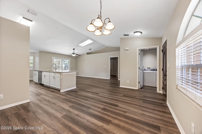 Building Photo - 6080 Chapman St