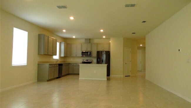 Building Photo - 7641 Syracuse Dr