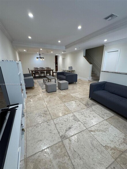 Building Photo - 10085 Bay Harbor Ter