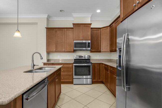 Building Photo - 7162 Dominica Dr