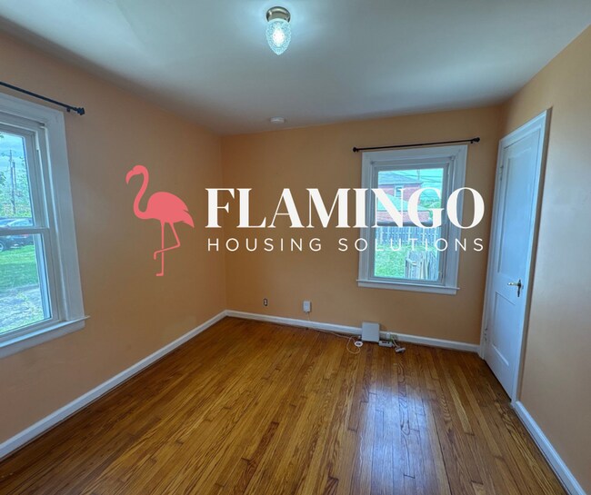 Building Photo - Charming 2-Bedroom Home with Central Air & Washer/Dryer Hookups