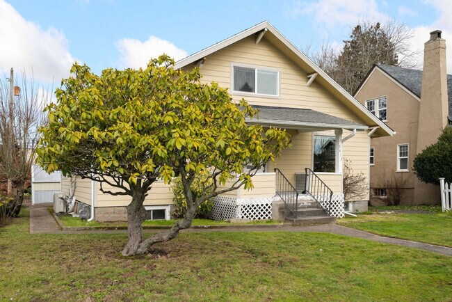 Building Photo - 3413 N 8th St