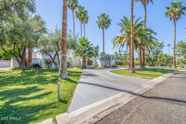 Building Photo - 9128 N 55th St