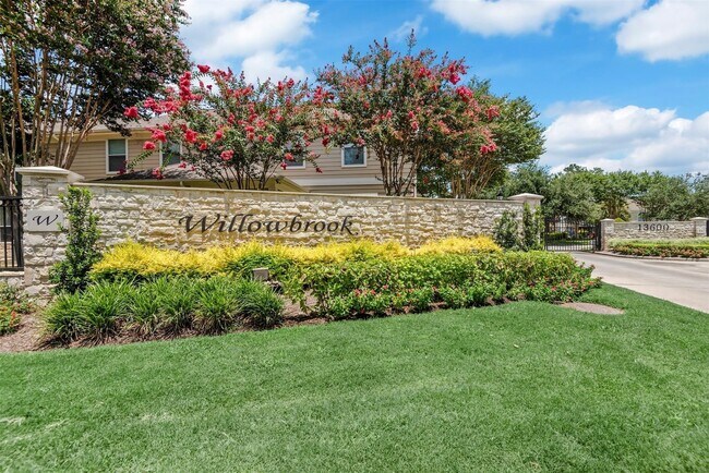 Building Photo - 13600 Breton Ridge St